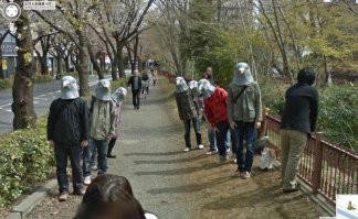 В Японии еще 10 лет назад троллили съемку для Google Street View.