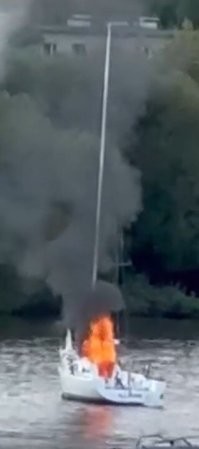 Так катер или яхта?