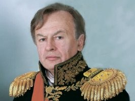 Только порезала?