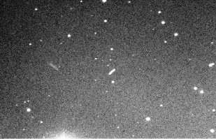 Красиво. А главное снимки именно такие, как нам и показывают... 
Напоминает инсту тёлочки.
Adobe и NASA рассказали, как используют Photoshop для создания и редактирования космических пейзажей
28 сентября компания Adobe рассказала в своём официальном блоге, как инженеры NASA используют Photoshop для создания зрелищных снимков космоса и других планет из «сырых» данных, полученных телескопами, орбитальными станциями и марсоходами.
Для того, чтобы получить фото Андромеды, содержащее около полутора миллиардов пикселей и изображения более чем ста миллионов звёзд, телескопу «Хаббл» пришлось сделать 7398 снимков с различной экспозицией и отправить их на Землю для переработки.
Подготовка изображений такого рода требует не только умения мастерски обращаться с графическими редакторами, но и знания астрономии. На протяжении всей своей истории NASA всегда оставалось на передовой цифровой обработки фотографий: первые инструменты для правки снимков были созданы около 50 лет назад именно в Лаборатории реактивного движения (Jet Propulsion Laboratory или JPS), принадлежащей агентству.
Как отмечают в Adobe, получение фотографий марсианских пейзажей тоже является нетривиальной задачей. Марсоходы почти никогда не находятся на горизонтальной поверхности, а их камеры обычно направлены на грунт с целью детального изучения породы. Поэтому зрелищные панорамы приходится буквально склеивать из небольших лоскутков, подправляя в фотошопе фрагменты неба, которые при съёмке с разных ракурсов имеют различную яркость.
Чтобы упростить себе задачу, в NASA разработали алгоритмы, которые соединяют снимки по общим точкам, однако полученные изображения всё равно нужно редактировать, убирая блики солнца и неравномерности от взвесей марсианской пыли.
По словам сотрудников Лаборатории реактивного движения, правка производится исключительно из соображений эстетики: оригинальные коллажи сами по себе выглядят впечатляюще, поэтому NASA публикует их на своём официальном сайте и без обработки.
Ещё более сложную работу выполняют в Центре анализа и обработки инфракрасных снимков Калифорнийского технологического института. Работа инженера Роберта Хёрта (Robert Hurt) заключается в том, чтобы позволить людям увидеть невидимые объекты.
Хёрт берёт за основу чёрно-белые снимки, сделанные в различных частях инфракрасного спектра, раскрашивает их в различные цвета, а затем накладывает друг на друга. Сам инженер называет свою работу «визуальным переводом»: он никак не меняет форму объектов на фотографиях, но делает их доступными для человеческого зрения.
Для того, чтобы раскрасить инфракрасное изображение, Хёрт сначала смотрит на снимки с телескопа, сделанные с широким динамическим диапазоном. Зачастую в своих работах он объединяет между собой видимые и невидимые объекты, показывая зрителю, как они между собой Хёрт отмечает, что во многом его работа похожа на типичный «фотошопинг», которым занимаются, например, работники глянцевых журналов. Оптика камеры создаёт артефакты, которые неискушённый зритель может принять за реальные космические объекты.
Мы хотим убрать эти искажения с фотографии, потому что не хотим, чтобы люди подумали, что где-то летает какая-то странная планета, которой там на самом деле нет. Я всегда сохраняю все слои, создавая многогигабайтные файлы, чтобы «откатиться» назад, если вдруг удалю что-нибудь настоящее. Различить между собой цифровой шум и астрофизический объект   это как раз то, зачем мне нужны знания астронома.

Роберт Хёрт, инженер NASA.