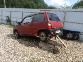 Не, он обычным домкратом справился. 
Немного муторно, но не сложно. 

Я вон, Оку поднимал, так обычным "ромбом" обошёлся.