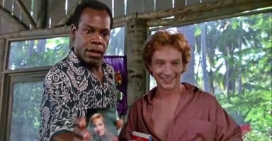 Уж не знаю, как америкосам, но очень хорошо тогда ещё зашла комедия "Чистое везение" в переводе А.Михалёва. Позже посмотрел в дубляже - совсем не то восприятие. Всё таки в переводах на VHS была своя прелесть.