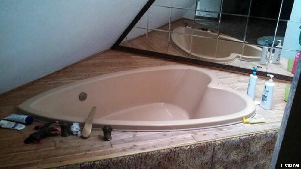 Под такую ванну надо иметь сраку а-ля Пердошьян .