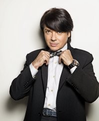 После названия AURUS-Komendant, я понял - где-то на Украине работают Т-14 «Арматы", даже фото есть, а дела - нет.
 Дизайнеры - наше ВСЁ!
 Даже покойные...