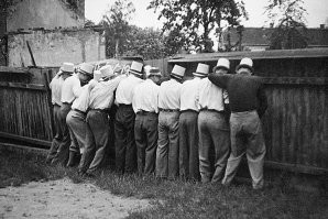 Главное, чтоб всё было культурно. Это же немцы.