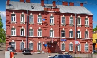 "А дом, кстати, сохранился. В нём ТЕПЕРЬ 26 отделение полиции."