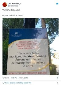 "Город, в котором в настоящее время существует проблема бездомности, запустил в 2018 году пилотную программу, которая была нацелена на районы с высоким уровнем экскрементов. После проведения расследования город был объявлен одной из самых грязных трущоб в мире".