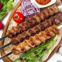 французская кухня вообще хреня полная, ладно итальянская ещё норм, впрочем как и вина. Наша лучше