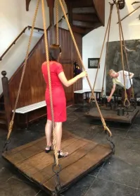 А это специальные весы для ведьм!