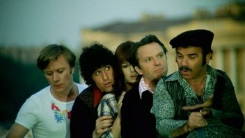 В Китае лев напал на дрессировщика во время выступления