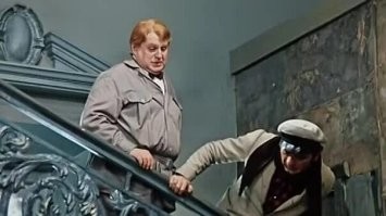 Рестораны, креветки и купальные трусы: руководство благотворительного Фонда при храме в Сочи поймали на растрате пожертвований прихожан