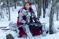 У вас левая сисьге съехала.