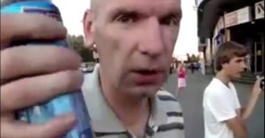 Утро только началось, а нервы уже ни к чёрту. Дамы не поделили выезд