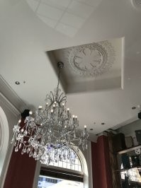 Промахнулись, когда сверлили.
