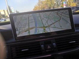 Да что вы понимаете в превышении скорости, сынки! Учитесь...