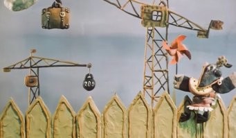 На складе WB в Электростали на работника упал огромный ящик с товаром