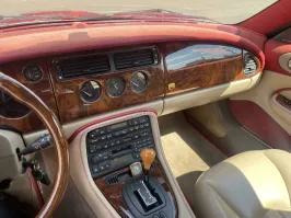 Все электрички одинаковы внутри. Никто теперь не стремится к эксклюзивном интерьеру