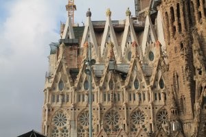 Главный собор Барселоны строится более 140 лет и до сих пор не закончен