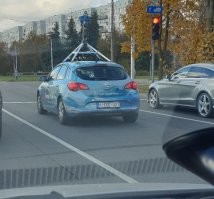 Я его засёк около своего дома.