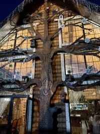 А я в Тольятти в этом году. Отель-парк «Восьмая миля». Рекомендую, кстати.