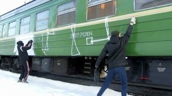 "Нано" покрытие от таких долбоящеров надо применять.