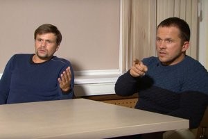 Конгрессмен поздравил флот США открыткой с российским кораблём