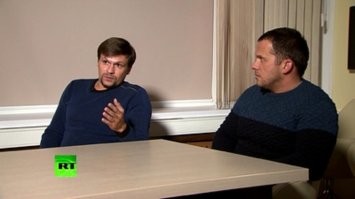 "Так работает карма": высмеивавший Байдена за падения сенатор скатился с трапа самолёта