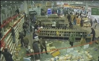 Не надо было им мешать.