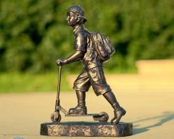 Принц ищет свою Золушку: необычный памятник  в центре Томска