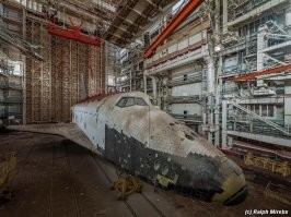 Искусству, как и любому созиданию, нужен общественный базис. А у парней за тысячелетия - пердряг хватало