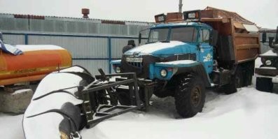 Таким навстречу надо Урал с отвалом (чтобы водитель Урала не пострадал).