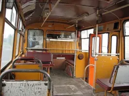 Мой любимый автобус, а справа, на диване, лучшее место было)))