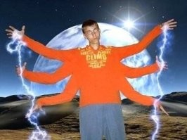 Хорошие креативные снимки, какая разница с фотошопом или без, друг фотограф раньше когда не было цифры вручную корячился ретушируя и создавая то, что хотел. Сейчас есть для этого инструмент Photoshop который позволяет создать то, что ты хочешь. А дичайший фотошоп это наверно вот такие вот работы