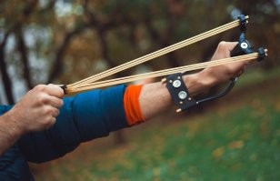 Думаю, тестировали таким оружием.