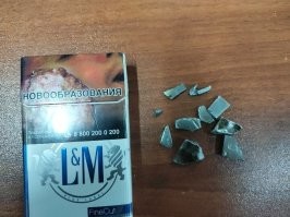 У меня на ХЛ на 270 тыс. км. 2.4 л. разрушился один из клапанов. Остатки клапана выпали в масляный картер. Мотористы специализирующиеся на движках митцу сказали что это первый случай в их многолетней практике. Похоже что в клапане при выплавке попал воздух, что привело к разрушению. Поменял на контракный.