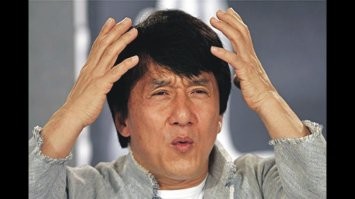 Меня удивляет.... Одного ли меня?
То есть доказано, что чувак сп*здил 3 лярда, есть приговор 10 лет строгоча, конфискация имущества, и при всем при этом он уже ГОД все еще является депутатом и ожидаемым на заседаниях????? КАК такое может быть?* У нас что, нет статьи, автоматически отбирающей статус (мандат) при получении срока по тяжелой статье???
А если бы он не съе*ал, а на зону заехал, его бы все равно год ждали на заседаниях??? Или сразу бы мандат отобрали? И отобрали ли бы??? Если статьи такой нет, то и основания отбирать как бы и не было бы.........