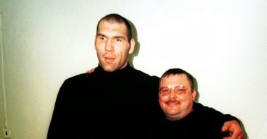 Врете вы все. Круг только с депутатами общался