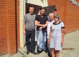 Григорий Лепс с Радиком Юсуповым «Драконом».  Севастопольские. Фотография сделана у татарского кладбища. Казань. 2014г.
Фото из книги Максима Беляева «Бандитский Татарстан».