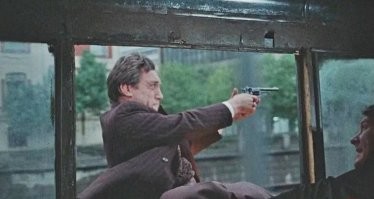 Устроил небольшое ДТП и "встал на лыжи"