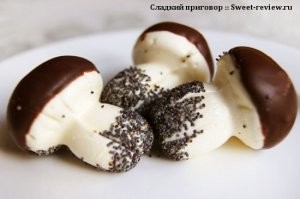 А я пробовал вот такие грибы - один-в один по вкусу с птичьим молоком, сладкие такие... И готовить не надо, хорошо девушкам под шампусик скармливать, а потом девушек пробовать...