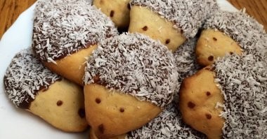 Ежатина то же неплохо к чаю.