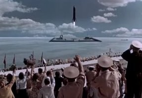 "Небо зовет" СССР, 1959 год.
Фрагмент из этой ленты обошел все соцсети, когда Илон Маск научил ракеты садиться «на попу». В советском фильме 1959 года показана именно такая посадка. Тогда это сочли фантазией.