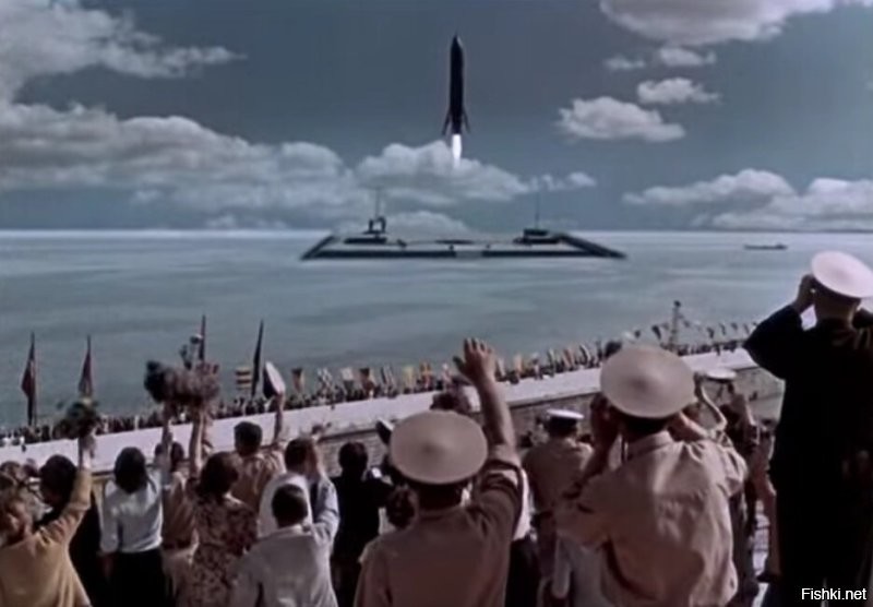 "Небо зовет" СССР, 1959 год.
Фрагмент из этой ленты обошел все соцсети, когда Илон Маск научил ракеты садиться «на попу». В советском фильме 1959 года показана именно такая посадка. Тогда это сочли фантазией.