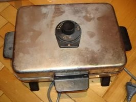 У меня из виновного такая штука. Работает, что характерно.