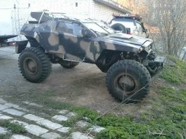 Кайман 4 напоминает .