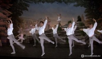 Обычно в данном случае принято цитировать фильм "совершенно секретно" с Велом Килмером.