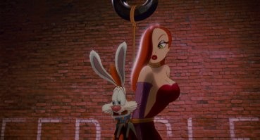 14 нетипичных киношных пар, которые доказывают, что порой любовь — очень странная штука