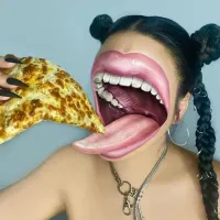 Верится с трудом, куда глаза спрятали?