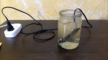 Вердикт: В армии не служил! 
Вот как настоящий энергетик получают!