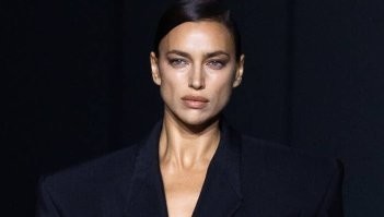 Кто этого мужика заставлял быть девочкой?